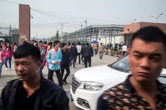 Discontent has been brewing among staff at Foxconn’s main factory in Zhengzhou, where the emergence of Covid cases saw it go into a closed loop system. 