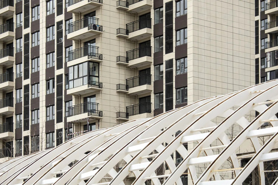 Apartment buildings at the Phoenix City residential project, developed by Country Garden Holdings in Shanghai.. Country Garden shares surged on Monday on expectation that Beijing would launch a rescue package to ease developers' liquidity strains and revive home purchases.