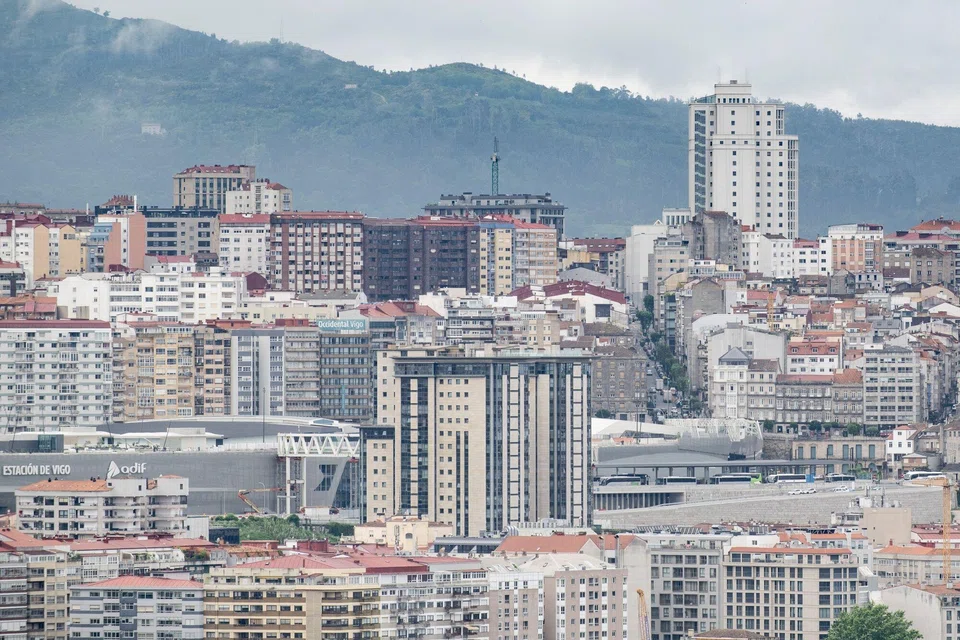 The European Commission has urged EU countries to end programmes allowing investors to obtain citizenship, and to tighten checks when issuing residency permits, describing them as a security and money-laundering risk.