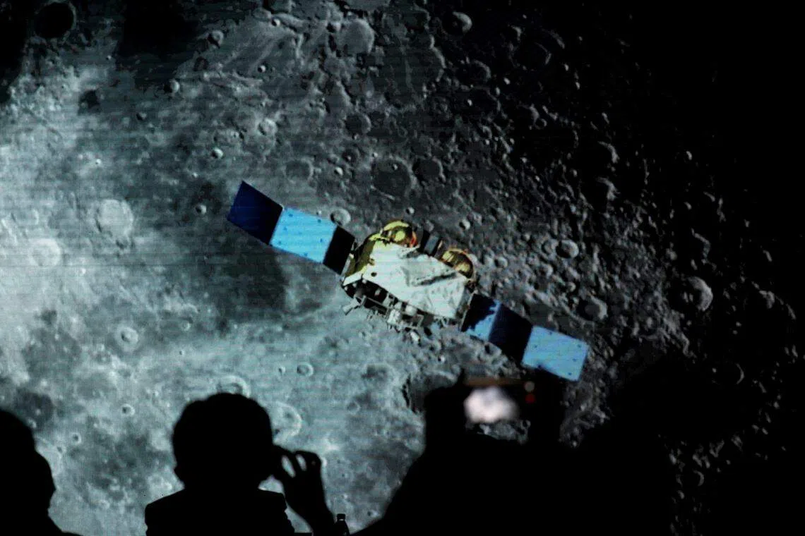 In the 2020 Chinese lunar mission, the Chang’e 5, named after the mythical Chinese goddess of the Moon, an uncrewed probe took back to Earth China’s first lunar soil samples. 
