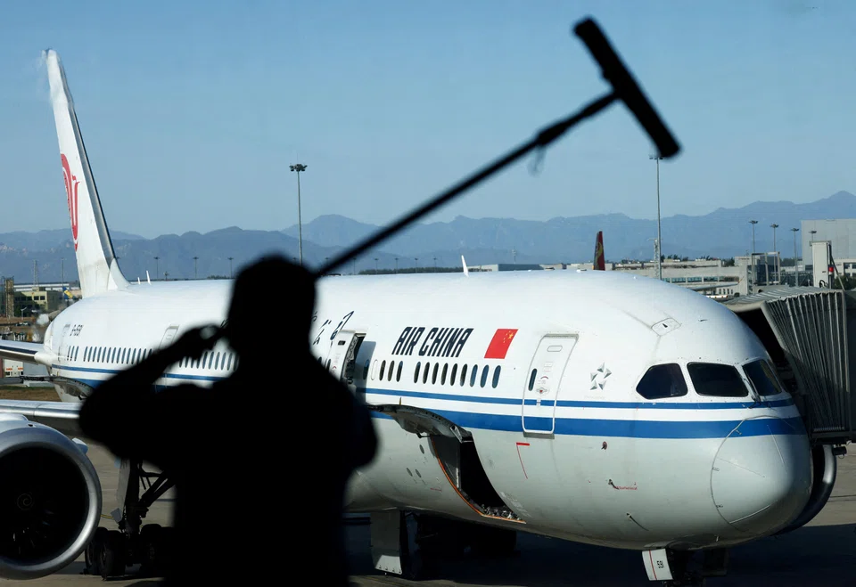 Flag carrier Air China’s net profit of 4.2 billion yuan follows a loss of 8.7 billion yuan in the same quarter last year.