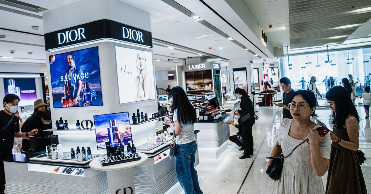 Hong Kong Sep retail sales up 13%, supported by inbound tourism - The ...