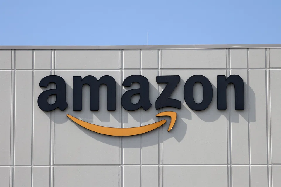 AMAZON.COM said on Wednesday (May 25) it had opened its first brick-and-mortar clothing retail store, as people start to venture out to shop following easing Covid-19 curbs.