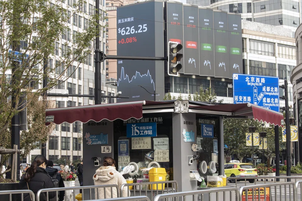 With the Covid Zero policy being rapidly dismantled, the threat of economic disruption remains high. 