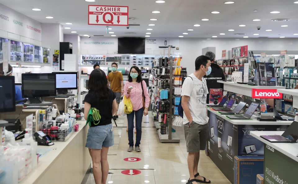 Retail sales of computer and telecommunications equipment recorded year-on-year growth of 9.4 per cent in June. 