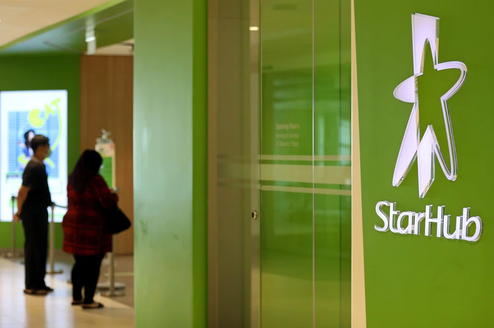 A StarHub outlet in Tampines Mall on 29 April 2020.