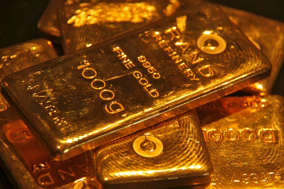 HSBC predicts gold prices will average US$1,825 an ounce in 2024, predicting the first rate cut from the Federal Reserve in June 2024.