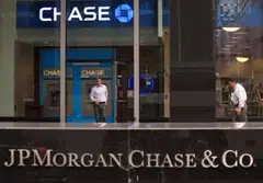 JPMorgan Securities impedes “hundreds of advisory clients and brokerage customers from reporting potential securities law violations” to financial regulators.