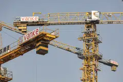 Investors have dumped shares and bonds of state-backed Vanke over the past week amid reports that the developer was seeking debt maturity extensions with some insurers.