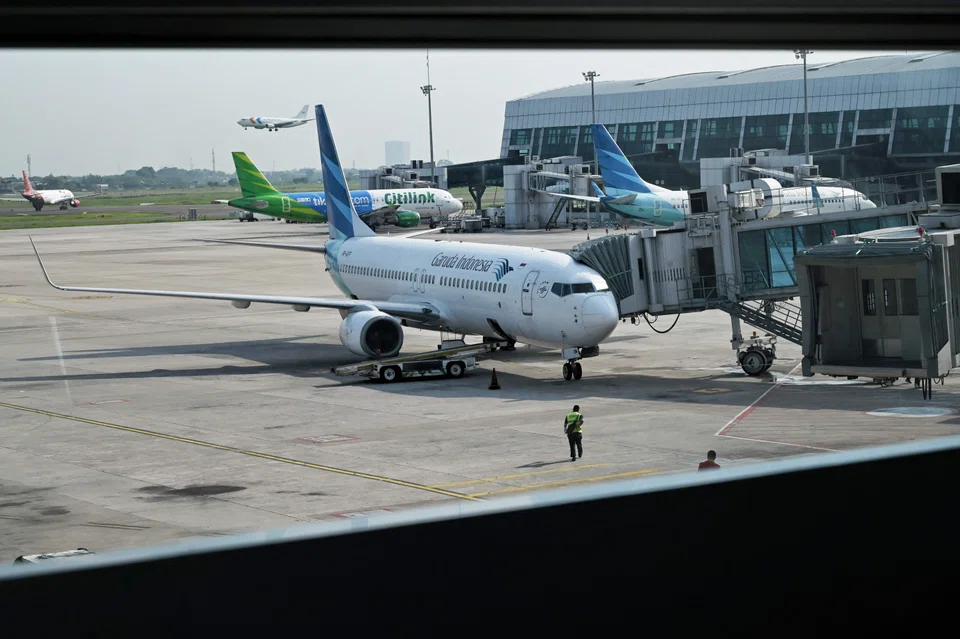 Garuda Indonesia has asked administrators to postpone a vote on the flag carrier's debt restructuring proposal for 2 days to Jun 17, its chief executive said late on Monday. 