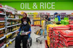 DBS Foundation’s volunteer initiative, People of Purpose, encourages employees to give back and create positive impact in the community.