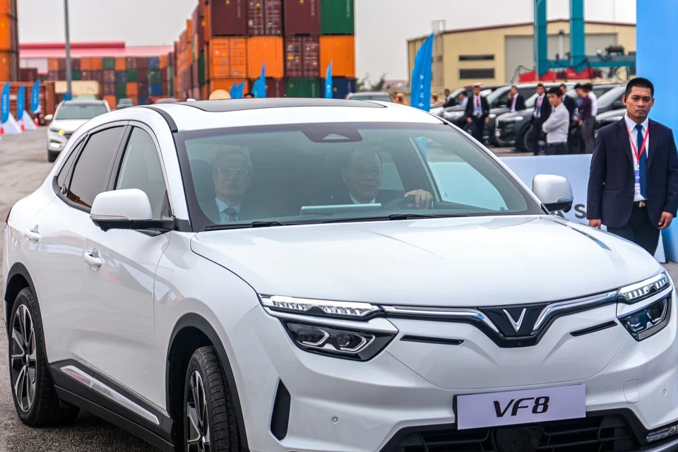 The company, a unit of conglomerate Vingroup, aims to start delivering its cars to US customers this month.