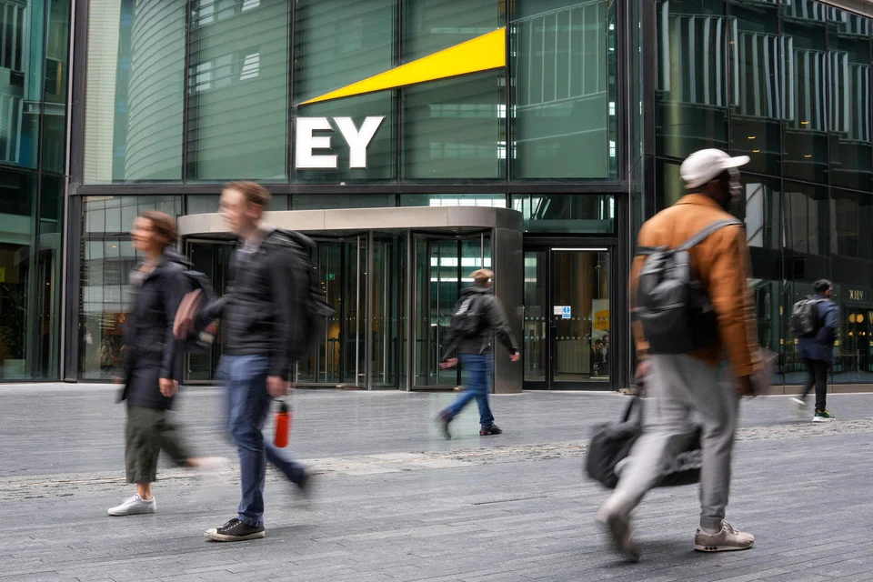 The EY Global Climate Risk Barometer report measures companies based on the number of recommended disclosures made, and the extent and detail of each disclosure.