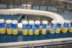 Clorox got rid of a management structure in which some business units reported to more than one boss, cutting 100 jobs, or 2 per cent of the non-manufacturing workforce. 