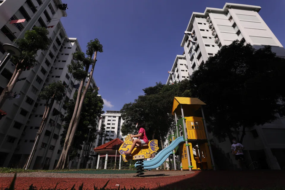 The Housing Board says that it will offer affected residents at Blocks 562 to 565 Ang Mo Kio Avenue 3 3-room or larger flats at the replacement sites on a 50-year lease, if the new flat is able to last the owners until they are 95.