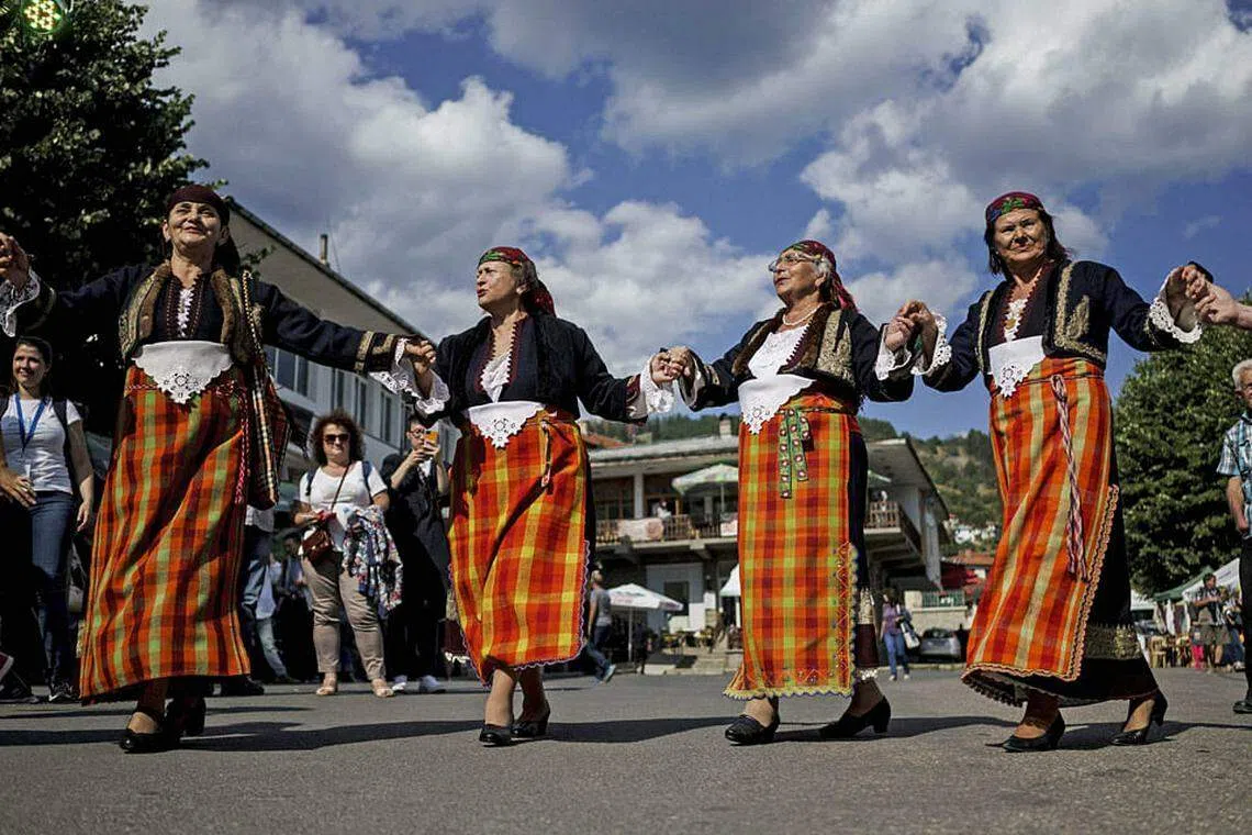 Bulgarian village goes Chinese in yoghurt craze
