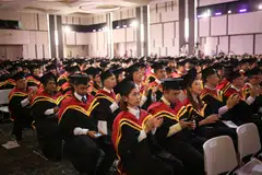 In the autonomous universities, total enrolment across all years in accountancy degree programmes fell to 5,182 in 2021, down from 5,650 in 2017.