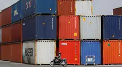 The subdued demand tracks that of other regional export economies and has seen economists cut growth forecasts for Vietnam.