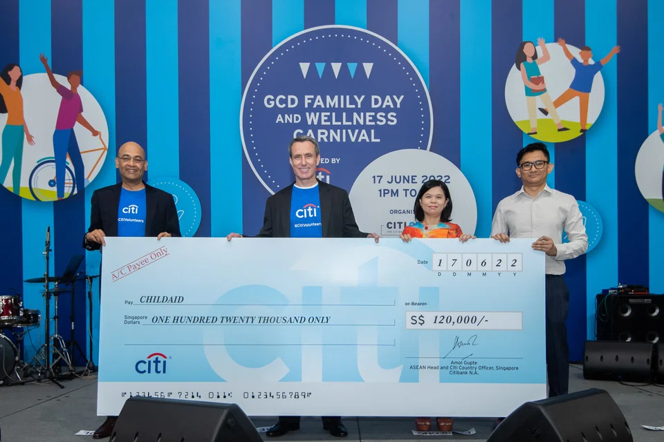 (from left) Amol Gupte, Asean Head and Citi Country Officer for Singapore, Peter Babej; Citi Asia-Pacific CEO; Tan Bee Heong, General Manager, Straits Times School Pocket Money Fund; and Helmi Yusof, Co-Chair, ChildAid 2022, in a cheque presentation on June 17.