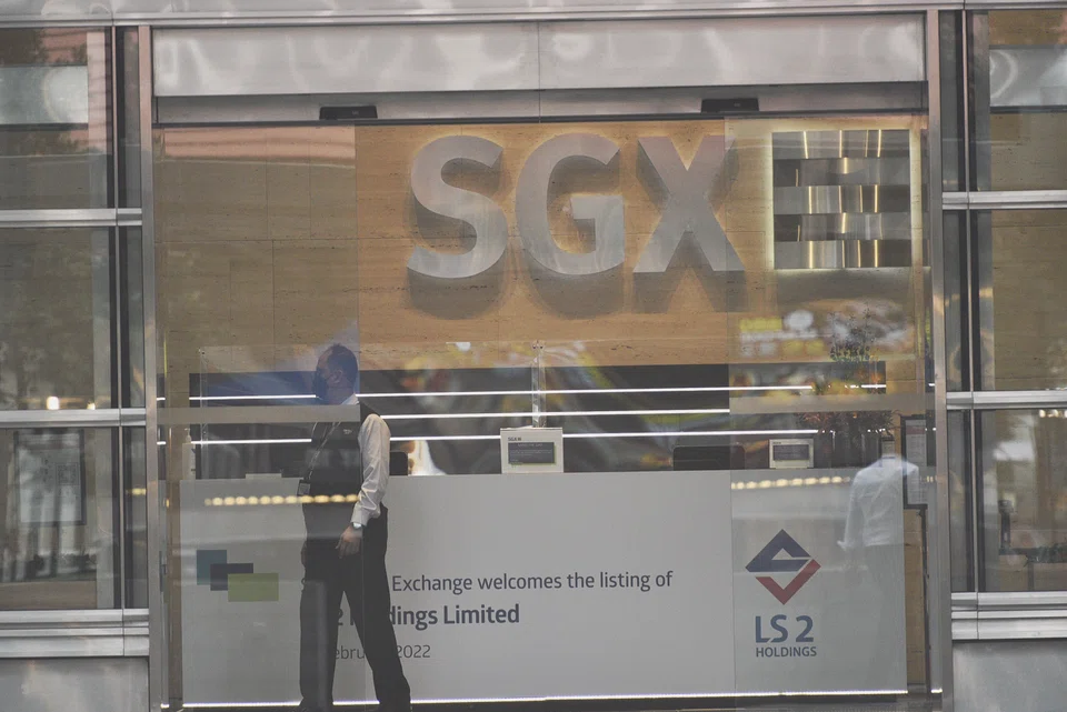 SGX Centre along Shenton Way, taken on 24 Feb 2022.