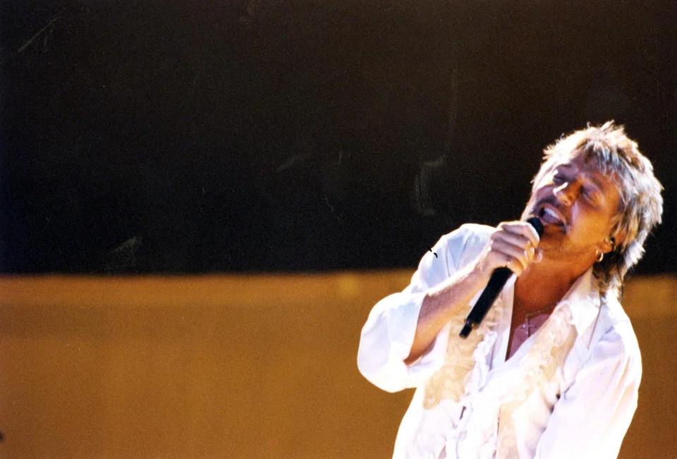 Irving Azoff’s Iconic Artists Group acquired Stewart’s interests in his recorded music and publishing catalog, as well as some rights to his name as likeness, for a tidy sum of nearly US$100 million.