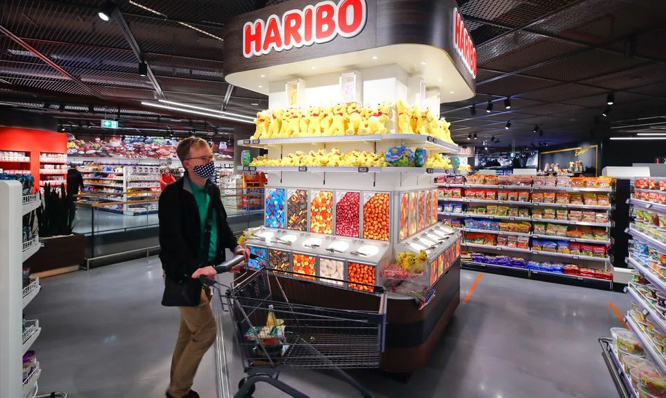 Consumer prices in the 19 countries sharing the euro grew by 10.0 per cent this month after a 10.6 per cent increase in October.