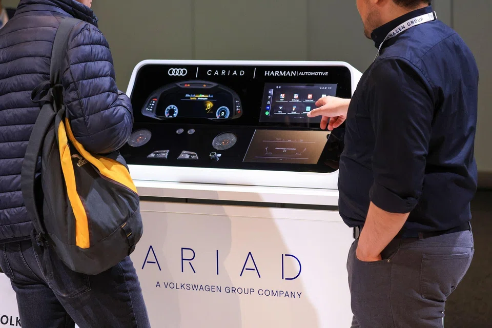 The software would enable so-called “Level 4” autonomous driving and was due to be implemented across the fleet from 2026, but its development has suffered delays.