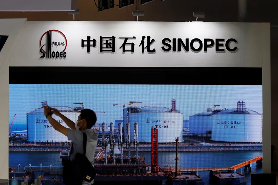 The export volumes, comprising nine million tonnes of refined products and three million tonnes of marine fuel, were allotted primarily to state-owned refiners such as China Petrochemical Corp (Sinopec).