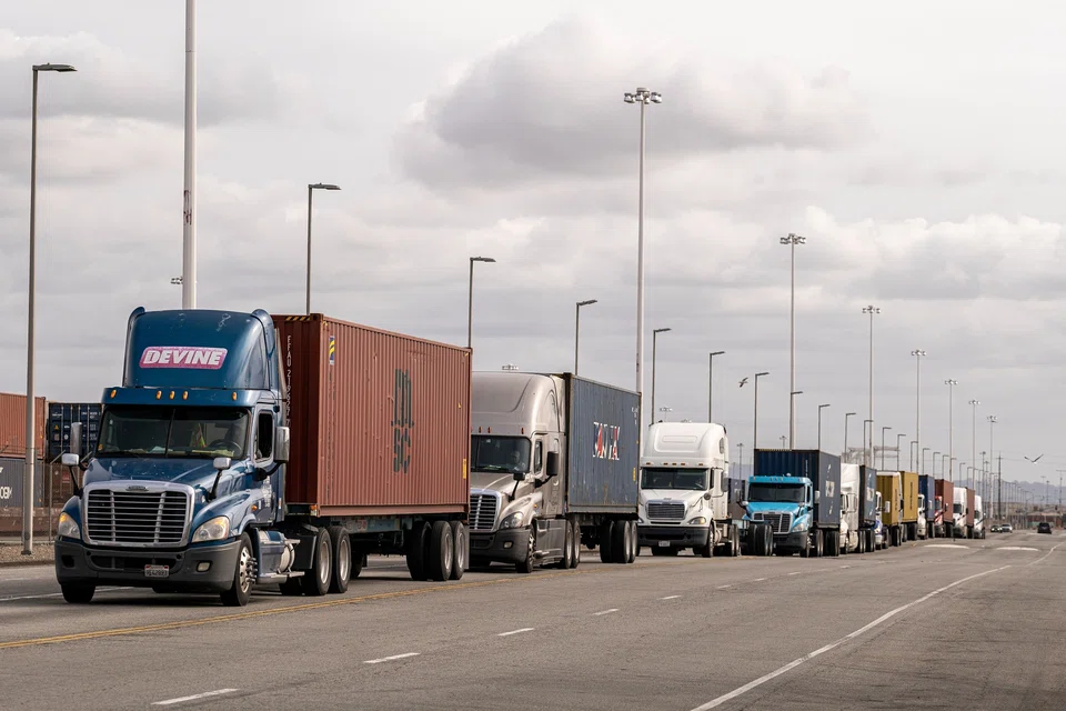 The ISM report pointed to an easing of supply constraints. A gauge of supplier delivery times lengthened, but to a lesser degree than in the prior month. 