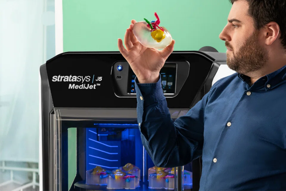Stratasys, which operates in industries such as aerospace, automotive and consumer products, seeks to diversify its customer base by offering designing, prototyping and tooling to mass production under the combined entity.