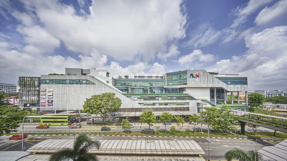 FCT has said it would pay S$523.1 million for an additional 24.5 per cent interest in Nex, a shopping mall close to Serangoon MRT station.
