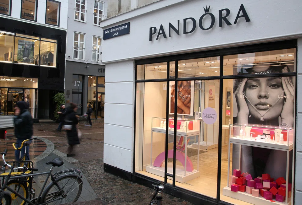 Pandora aims for organic revenue growth of 6 to 9 per cent in 2024 after reporting strong sales of its silver charms and bracelets which have helped its share price to more than double since the start of last year.