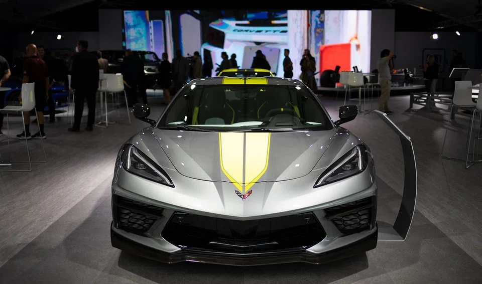 HERE'S a clear sign that internal combustion engines are on the long road to oblivion: The Corvette is going electric.