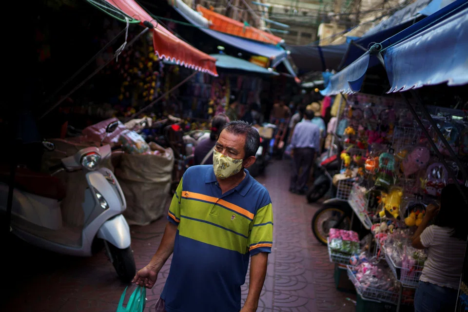 The new government has approved fresh policies to stimulate a sluggish economy weighed down by declining exports. 