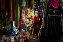 Retail sales value dropped 0.1 per cent in August from a year ago, Hong Kong Census and Statistics Department said on Friday (Sep 30). 