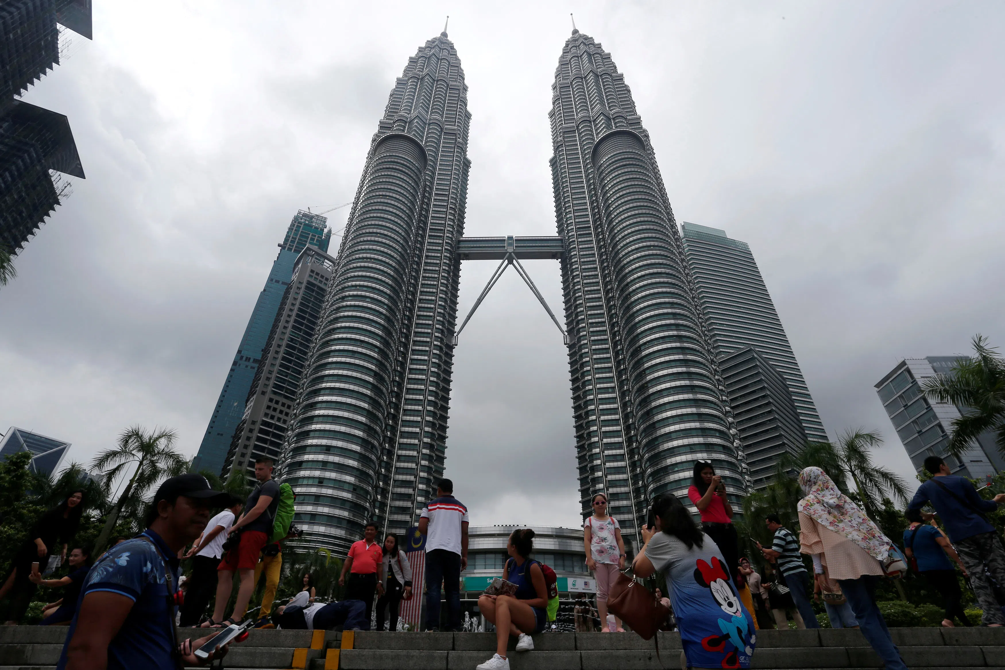 Malaysia Q4 GDP growth up 7% on year; not likely to enter recession in  2023: central bank - The Business Times