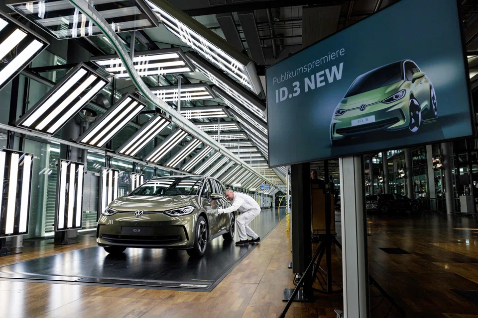 The draft rules come as Germany – home to Volkswagen, Mercedes-Benz Group and other major carmakers – has pushed to ensure that new combustion engine cars can take to the road after 2035, the EU’s cut-off for vehicles to be emissions-free in order for the continent to turn climate neutral by 2050.