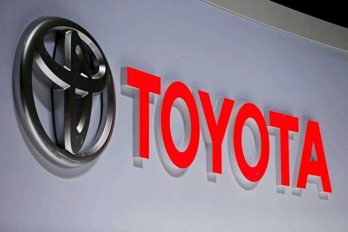 China fines Toyota 87.6m yuan over Lexus price-fixing