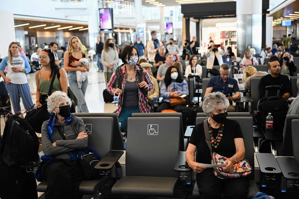 A total of 1,213 flights were cancelled across the US on Wednesday, data from flight-tracking website Flightaware.com showed.