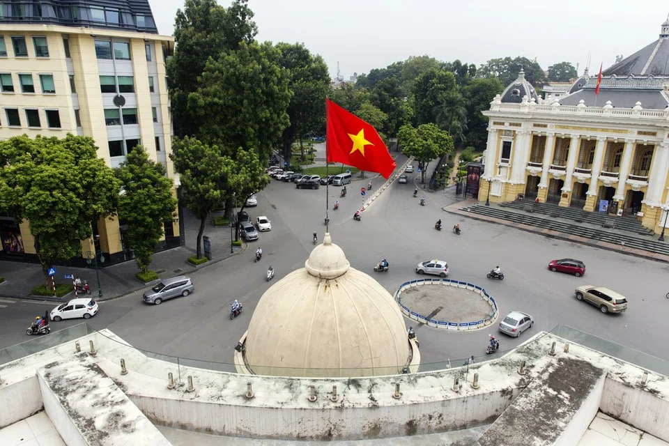 Police probes of Tan Hoang Minh Group and Van Thinh Phat Holdings that began last year rippled across Vietnam’s economy, leading to a dramatic slowdown in the bond market amid new regulations and a stalled real estate sector. 