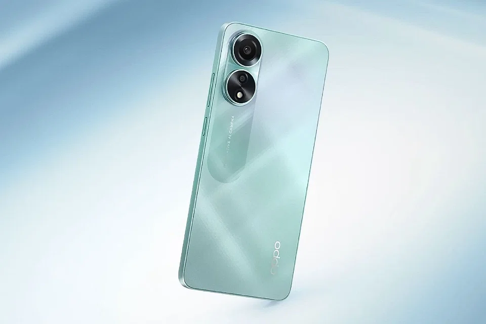 To help delivery riders get the job done regardless of weather conditions, OPPO improved the waterproof rating of the OPPO A78 for users in Singapore and South-east Asia.