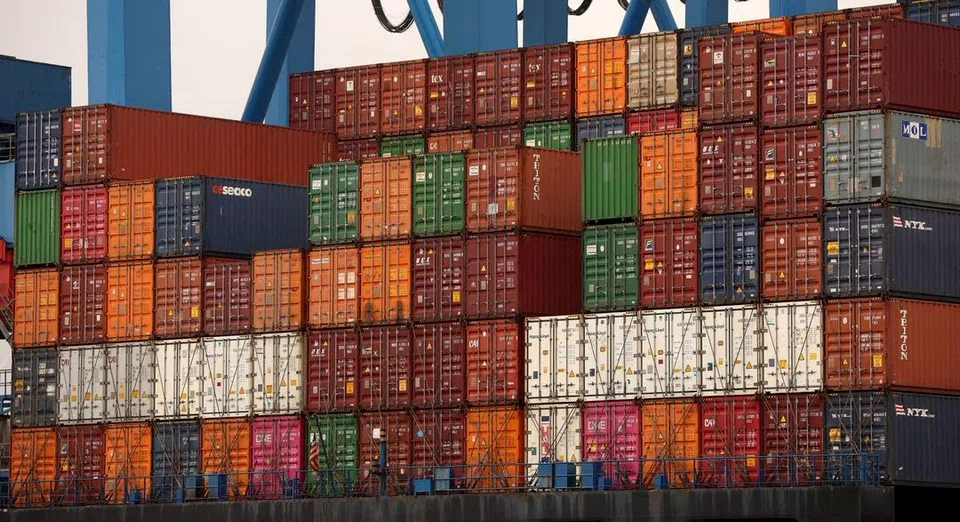 The outlook for the coming twelve months remains gloomy, according to a DIHK survey of 21,000 German companies.