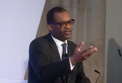 UK Business Secretary Kwasi Kwarteng is working to extend so-called contracts for difference to generators to replace more lucrative subsidies in an attempt to cap profits and avoid imposing a windfall tax. 