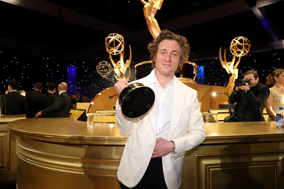  For The Bear, star Jeremy Allen White was named best comedy actor at the 75th Primetime Emmy Awards Governor's Gala in Los Angeles.
