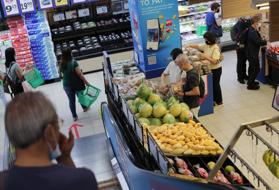 All retail sales categories, other than supermarkets and hypermarkets, have registered growth in February.