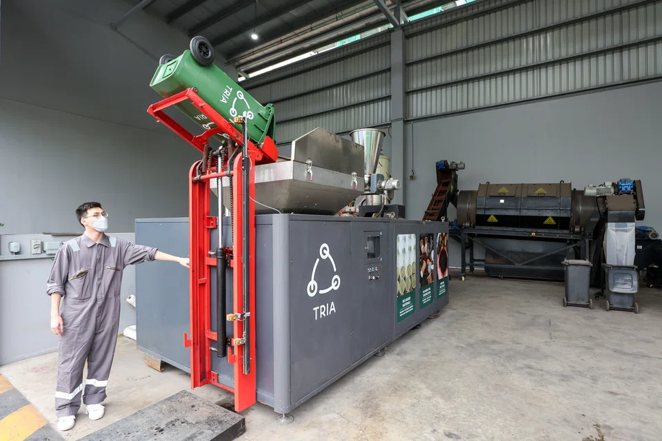 A pilot food and packaging waste recycling facility in Singapore. Holger Frey, a portfolio manager for one of Credit Suisse’s impact funds, said that the rising penetration of electric vehicles, the low penetration of renewable energy in many Asian countries, as well as greater demand for recycling are some of long-term trends which could spur an upside for these solutions. 