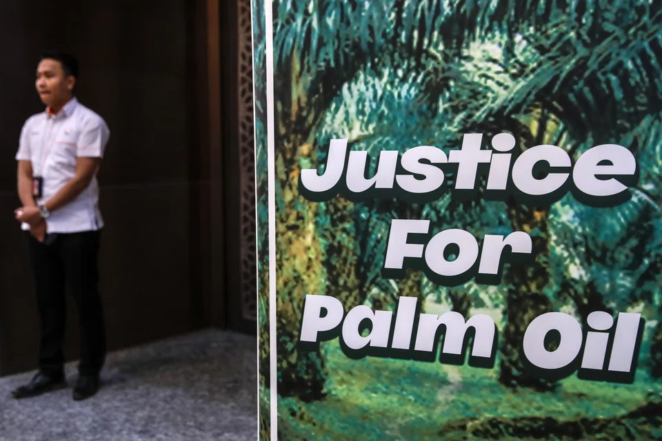 “The regulation’s unilateral and unrealistic demands on traceability and geolocation will prevent small farmers from accessing the European market,” a group of six smallholder associations said in a joint statement.