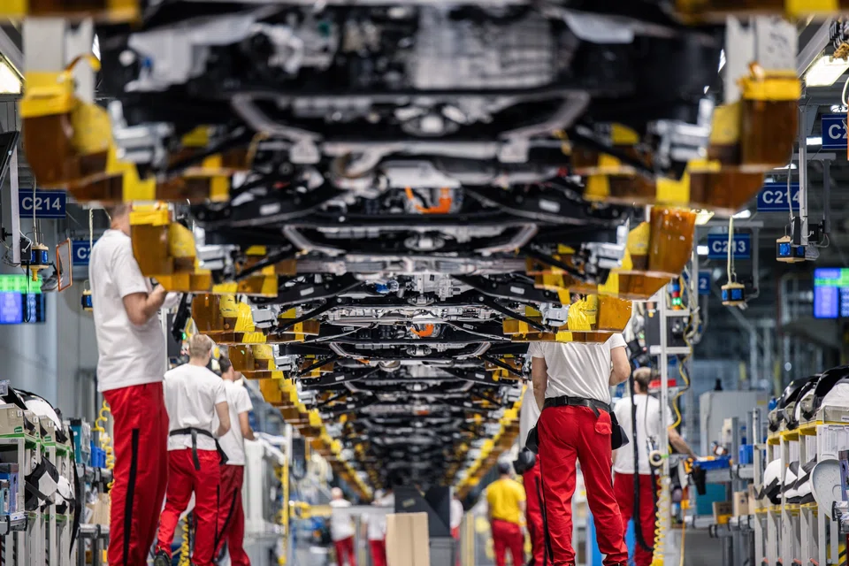 While electric vehicle sales may be buoying global commerce, a “weak result for raw materials may be partly due to weakening property markets as interest rates remain elevated,” the WTO report says.