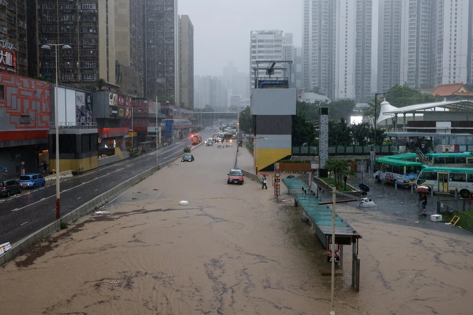 Record-breaking rainfall hits Hong Kong on Thursday night, with 158.1 mm – the highest since 1884.