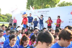 Minister of State Sun Xueling (third from right) flagging off runners at the SGX Cares Bull Charge Charity Run at Marina Barrage on Oct 27, 2023.